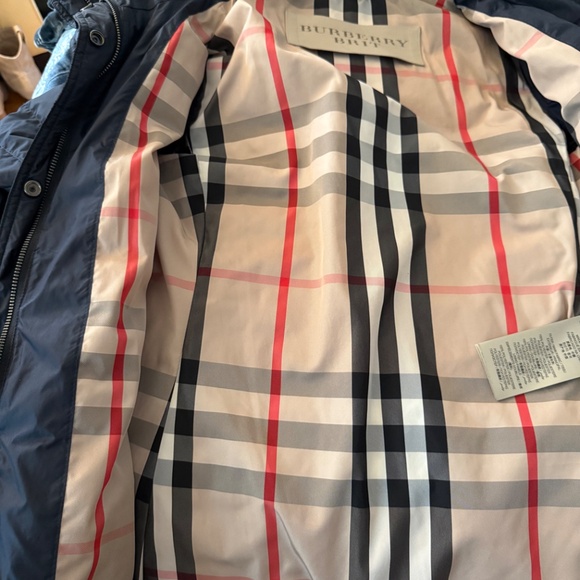 Burberry Down Hooded Coat - Picture 6 of 6